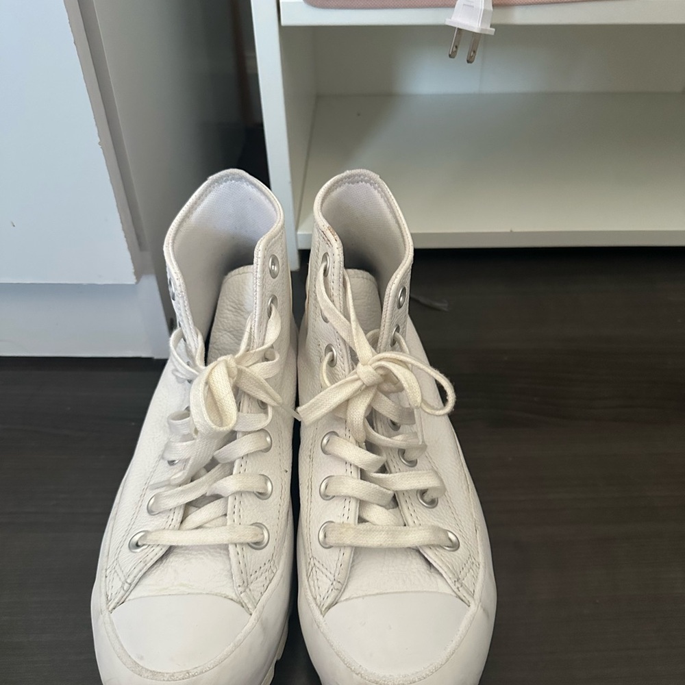 Lugged leather converse